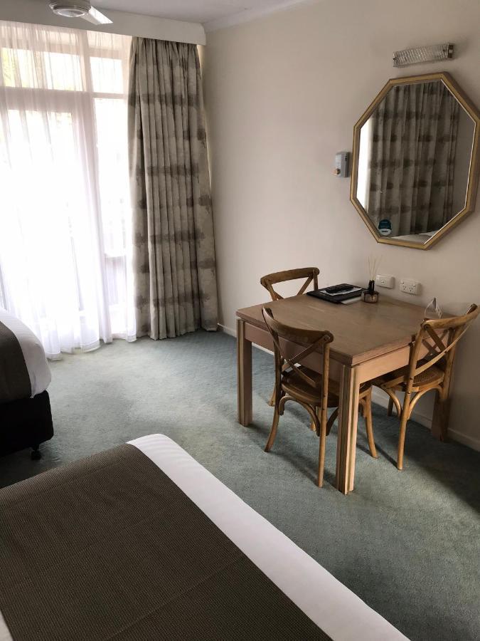Parklands Motel